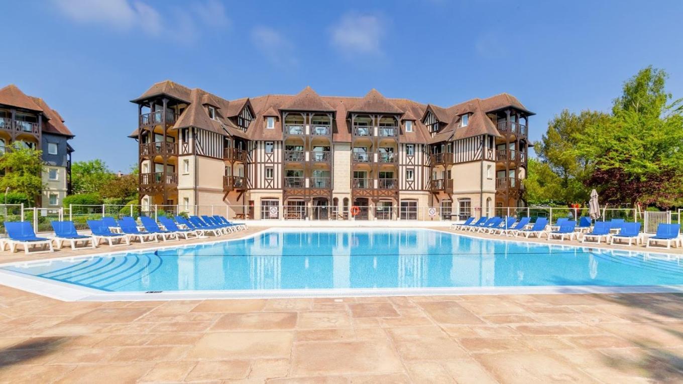 Appart 2 Chambres Piscine Chez Rox - Residence Du Golf ドーヴィル エクステリア 写真